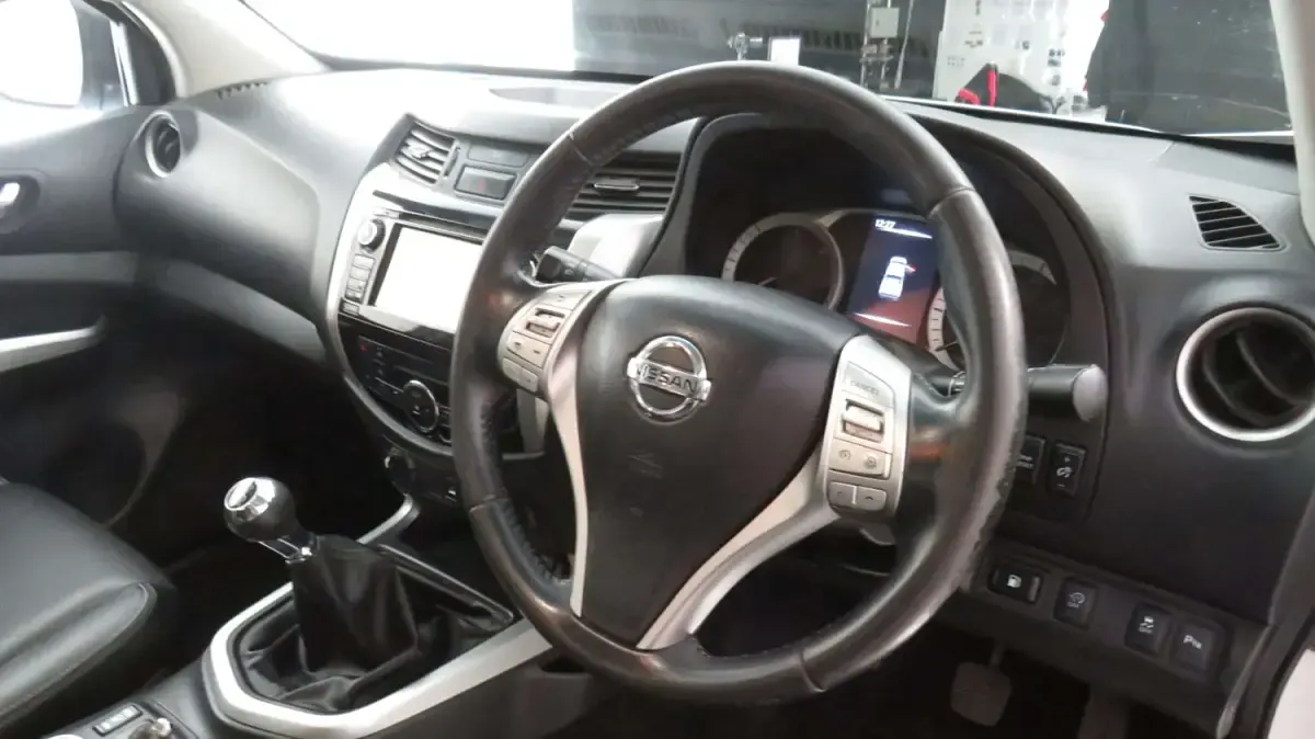Usado Nissan Navara Tekna 2016 Branco Pickup