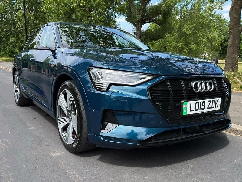 Used Audi e-tron Comfort 300 kW (408 HP) 2019 Blue SUV