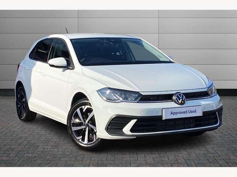 White New 2025 VW Polo Match Hatchback | £20,495 (Super price) - Image 1/4