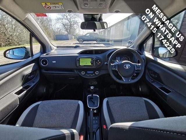 Used Toyota Yaris 100 HP (73 kW) 2020 Hatchback