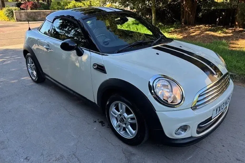 Begagnad Mini Cooper 122 HK (89 kW) 2013 Halvkombi