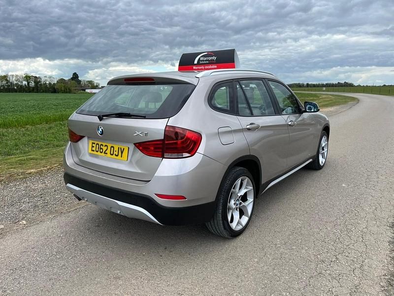 Begagnad BMW X1 xLine 2012 Silver SUV