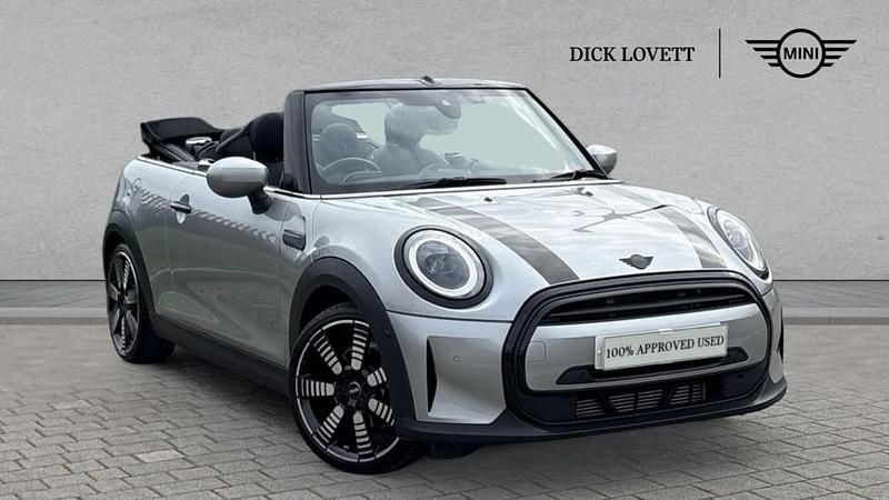 Used Mini Cooper Exclusive 134 HP (98 kW) 2024 Silver Hatchback