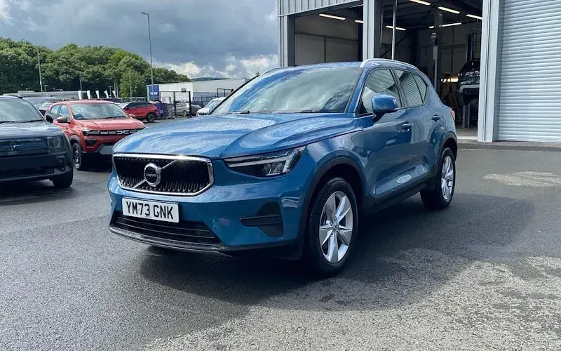 Used Volvo XC40 Core 163 HP (119 kW) 2026 SUV