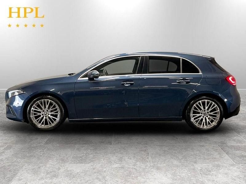Used Mercedes A180 Executive 136 HP (100 kW) 2022 Blue Hatchback