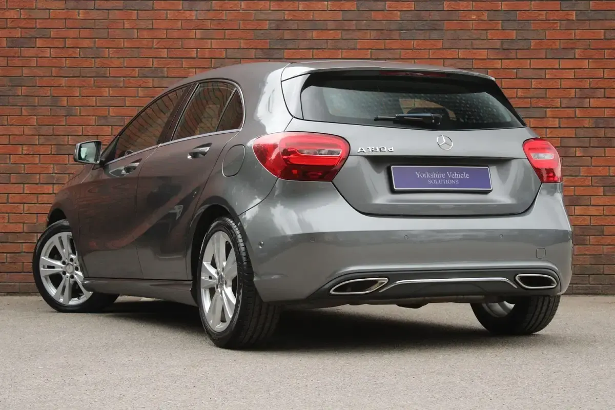 Used Mercedes A180 Executive 109 HP (80 kW) 2016 Grey Hatchback