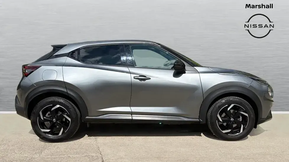 Used Nissan Juke N-Connecta 114 HP (83 kW) 2024 Grey SUV