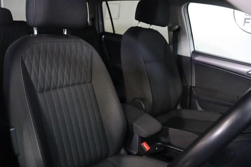 Used VW Tiguan Allspace Life 150 HP (110 kW) 2023 White SUV