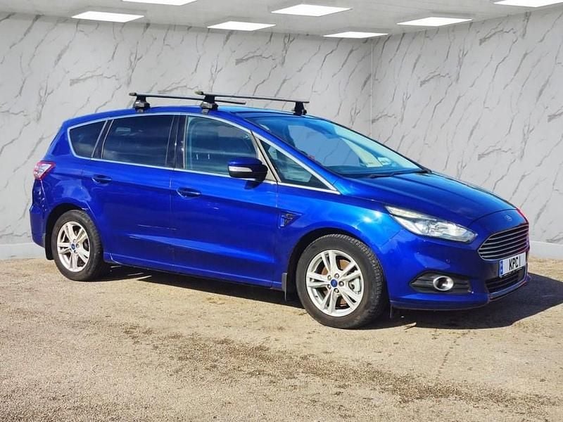 Used Ford S-MAX Titanium 180 HP (132 kW) 2015 Blue MPV