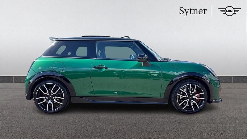 Used Mini John Cooper Works Hatch 228 HP (167 kW) 2025 Green Hatchback