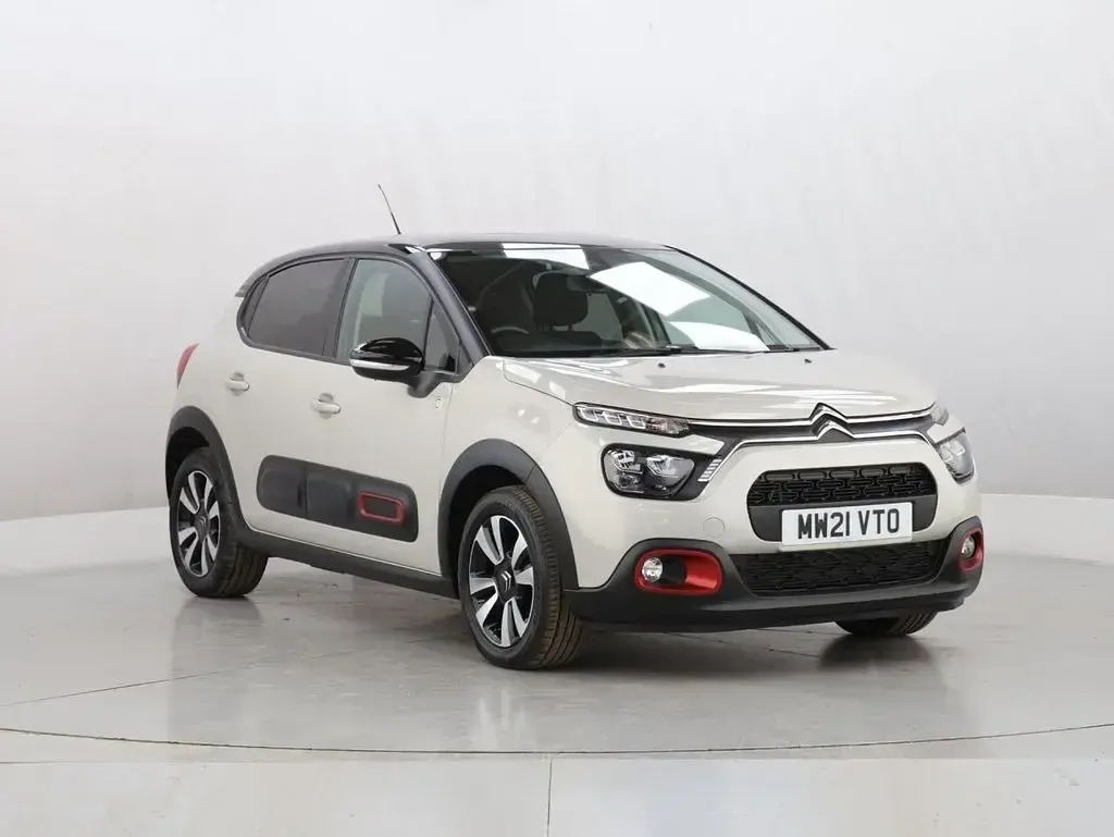 Used Citroën C3 PureTech 83 HP (61 kW) 2021 Beige Hatchback