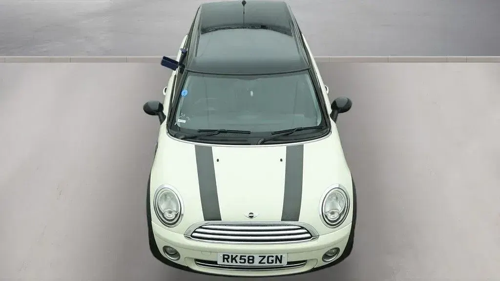 Used Mini Cooper Clubman 2008 White Estate