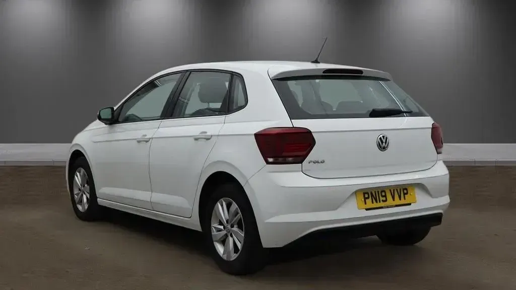 Used VW Polo SE 65 HP (47 kW) 2019 White Hatchback