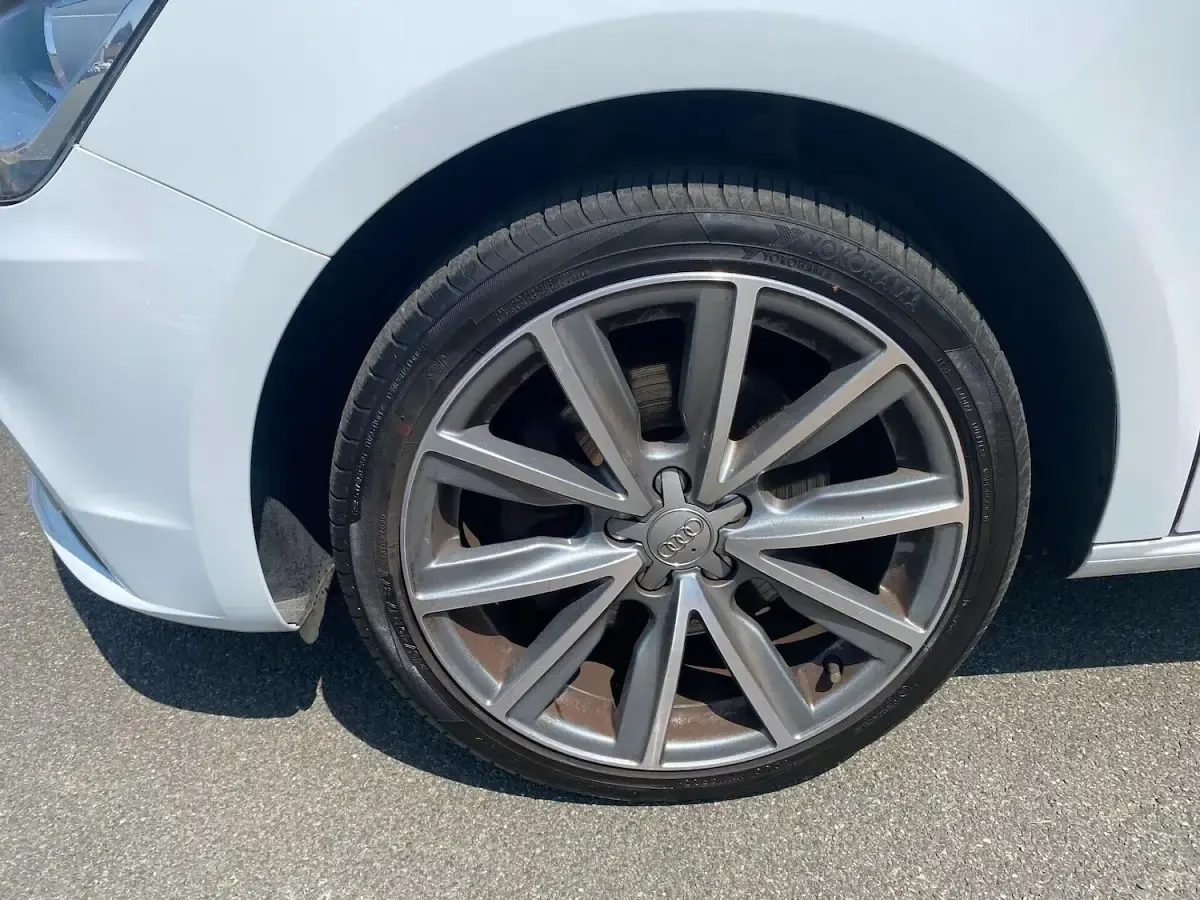 Used Audi A1 Sport 122 HP (89 kW) 2014 White SUV