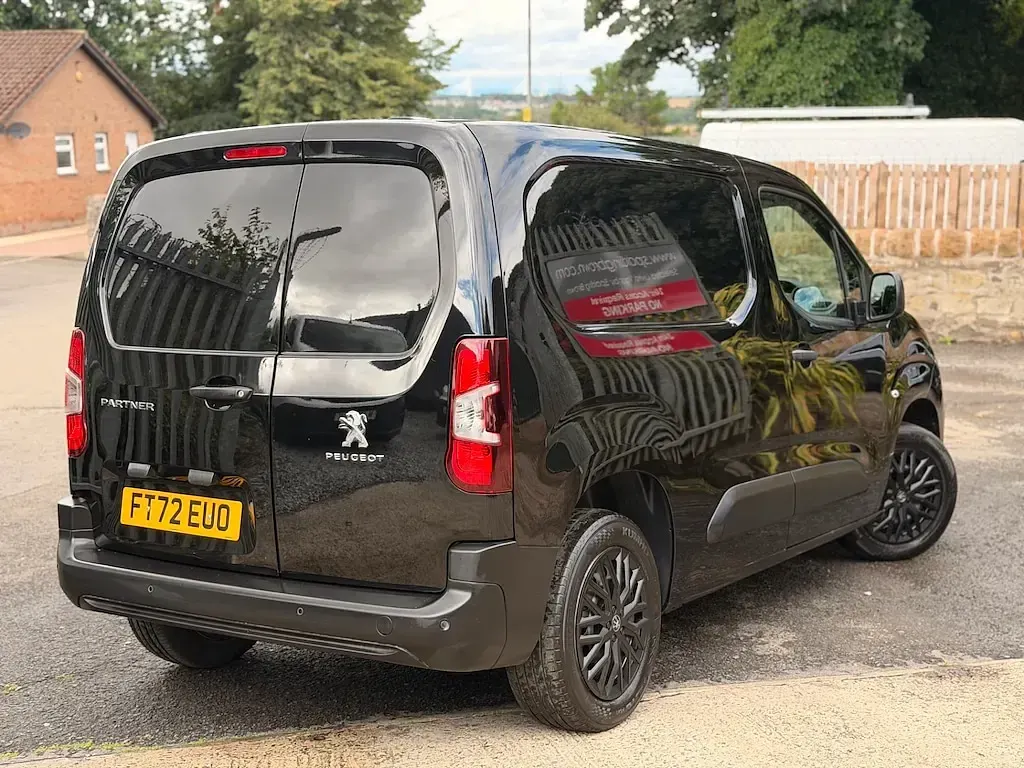 Used Peugeot Partner Premium 131 HP (96 kW) 2023 Black MPV
