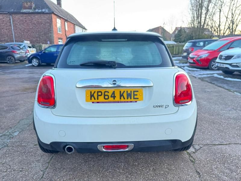 Usado Mini One D Hatch 95 CV (69 kW) 2014 Blanco Utilitario
