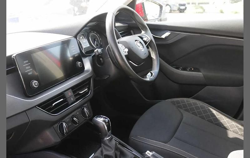 Used Skoda Kamiq SE 115 HP (84 kW) 2022 Red SUV