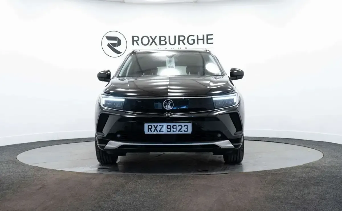 Used Vauxhall Grandland X Elite 130 HP (95 kW) 2022 Black SUV