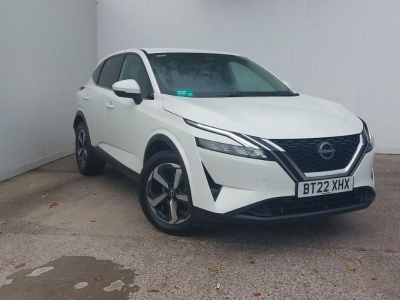 White Used 2022 Nissan Qashqai N-Connecta SUV | £20,698 (Fair price) - Image 1/4