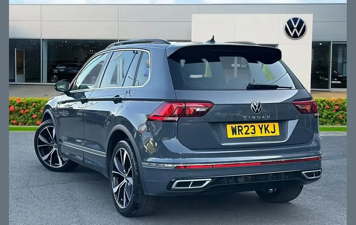Used VW Tiguan R-line 150 HP (110 kW) 2023 Grey SUV