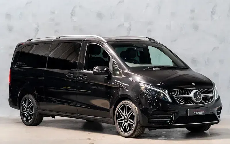 Usado Mercedes V300 AMG line 237 CV (174 kW) 2022 Monovolumen