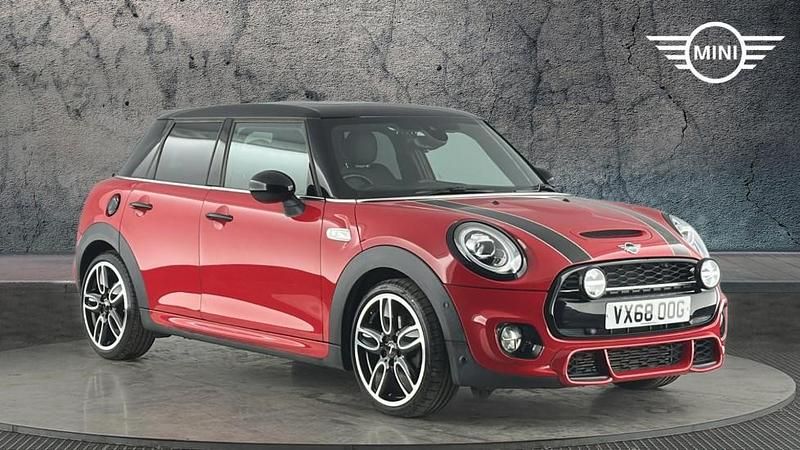 Used Mini Cooper S Hatch 189 HP (139 kW) 2018 Red Hatchback