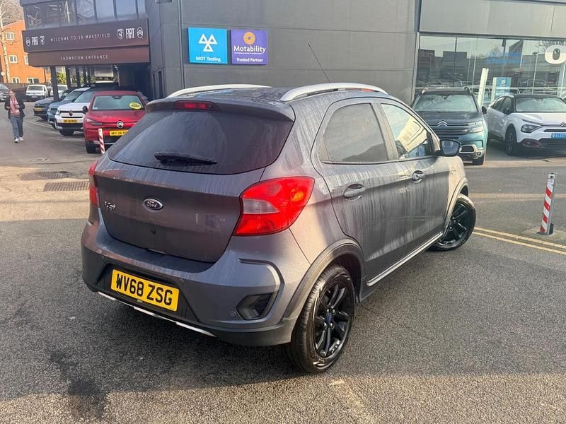 Używany Ford Ka Active 84 KM (61 kW) 2018 Szary Sedan/Limuzyna