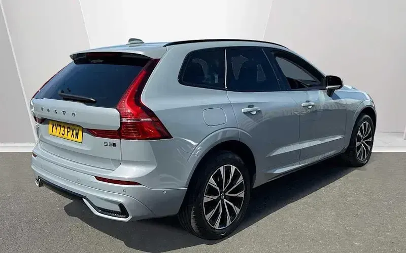 Used Volvo XC60 R-Design 250 HP (183 kW) 2021 SUV
