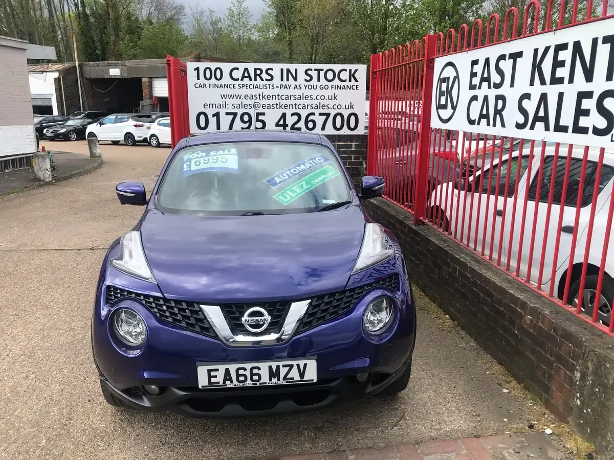 Used Nissan Juke Tekna 117 HP (86 kW) 2016 Blue SUV