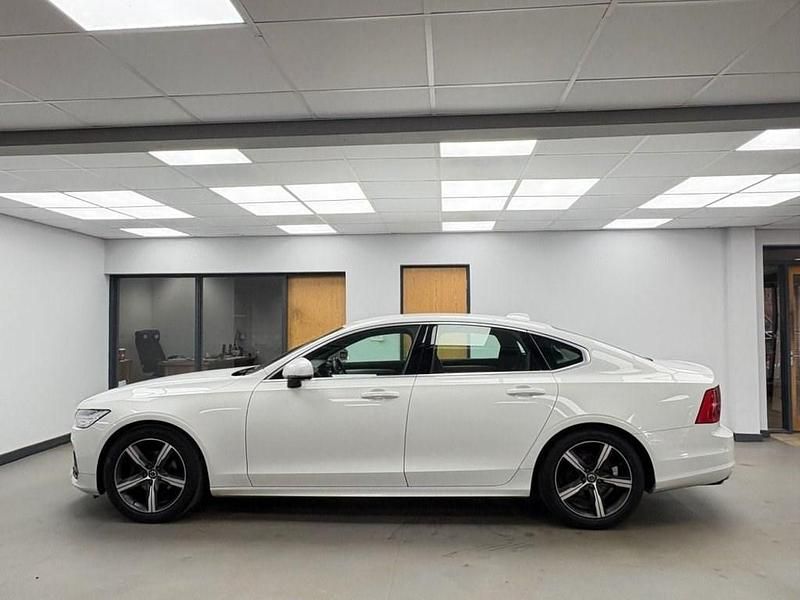 Używany Volvo S90 R-Design 190 KM (139 kW) 2018 Biały Sedan/Limuzyna