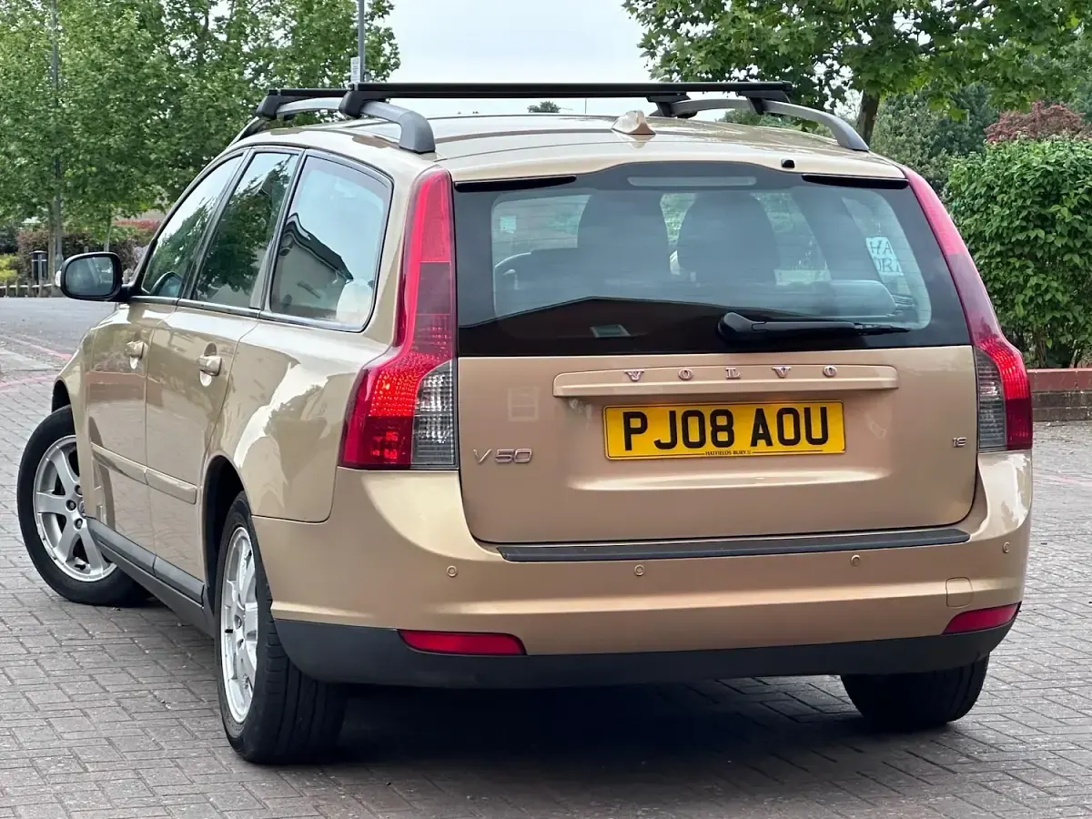 Used Volvo V50 2008 Gold Estate