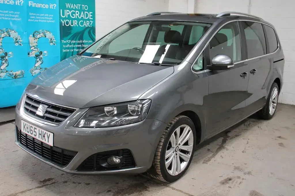 Usado Seat Alhambra Style 2015 Cinzento Monovolume
