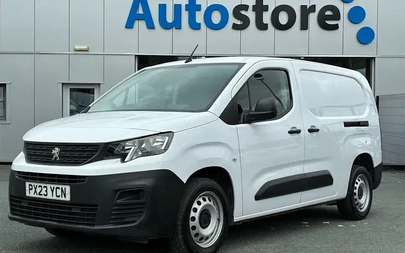 Used Peugeot Partner Premium 102 HP (75 kW) 2023 MPV