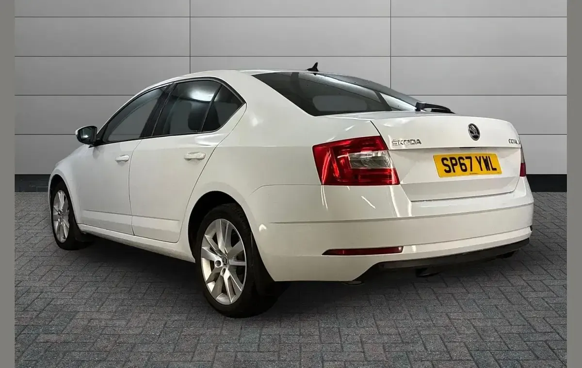 Usado Skoda Octavia SE L 150 CV (110 kW) 2017 Blanco Utilitario