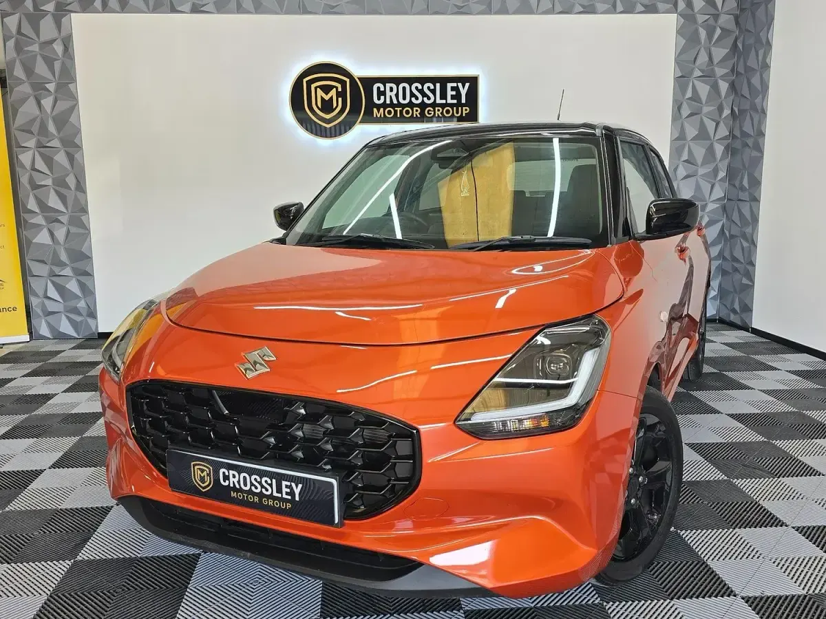 New Suzuki Swift 82 HP (60 kW) 2025 Orange Hatchback