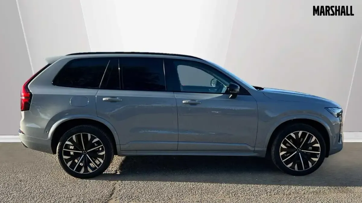 Used Volvo XC90 Ultra 455 HP (334 kW) 2025 Grey SUV
