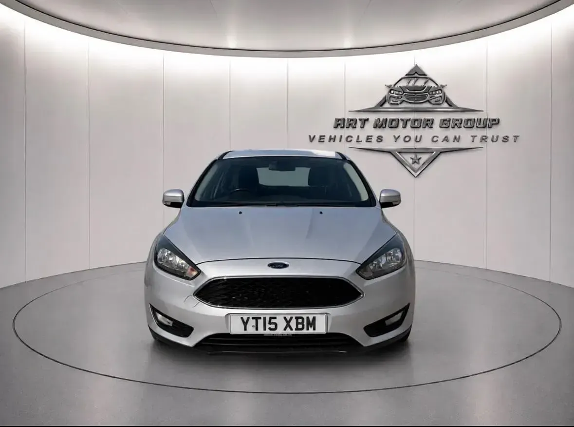 Used Ford Focus Zetec 2015 Silver Hatchback