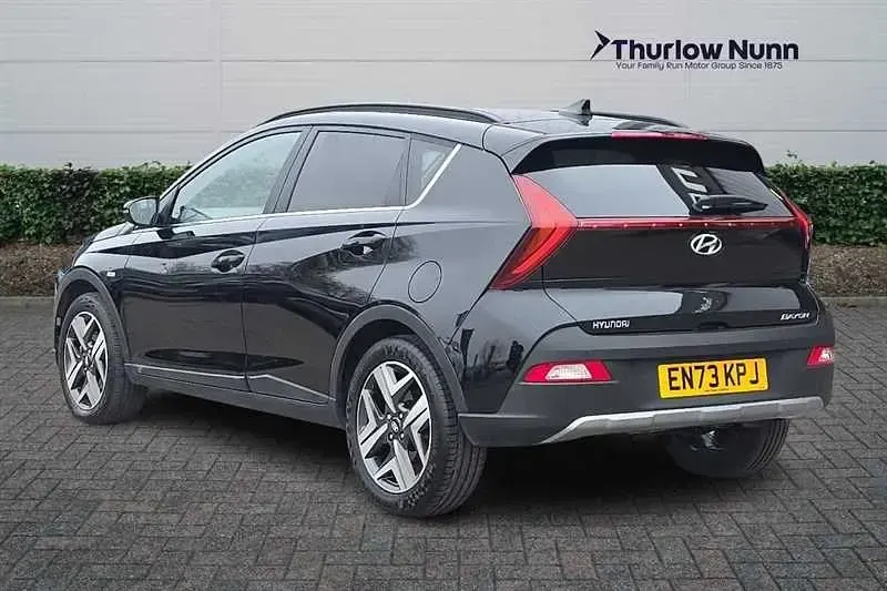 Usado Hyundai Bayon Premium 101 HP (74 kW) 2024 Preto SUV