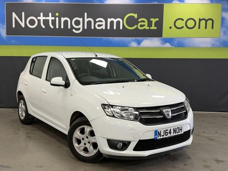 Używany Dacia Sandero Lauréate 90 KM (66 kW) 2014 Biały Hatchback