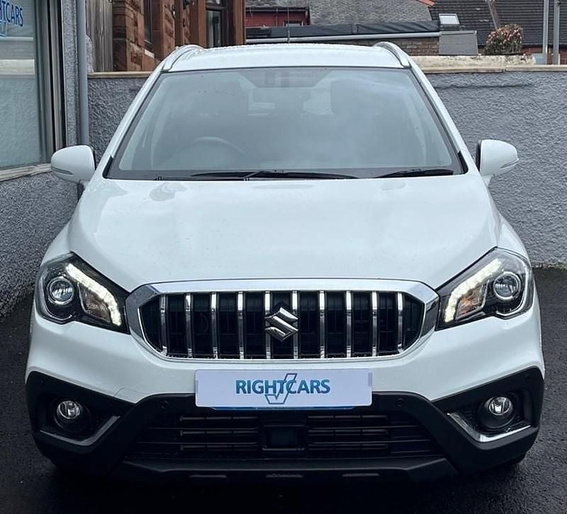 Used Suzuki SX4 SZ-T 129 HP (94 kW) 2021 White Hatchback