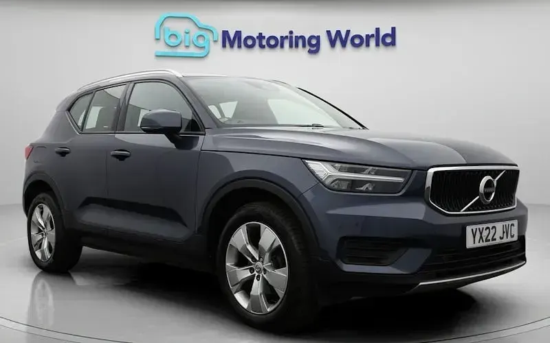 Used Volvo XC40 Momentum 163 HP (119 kW) 2021 SUV