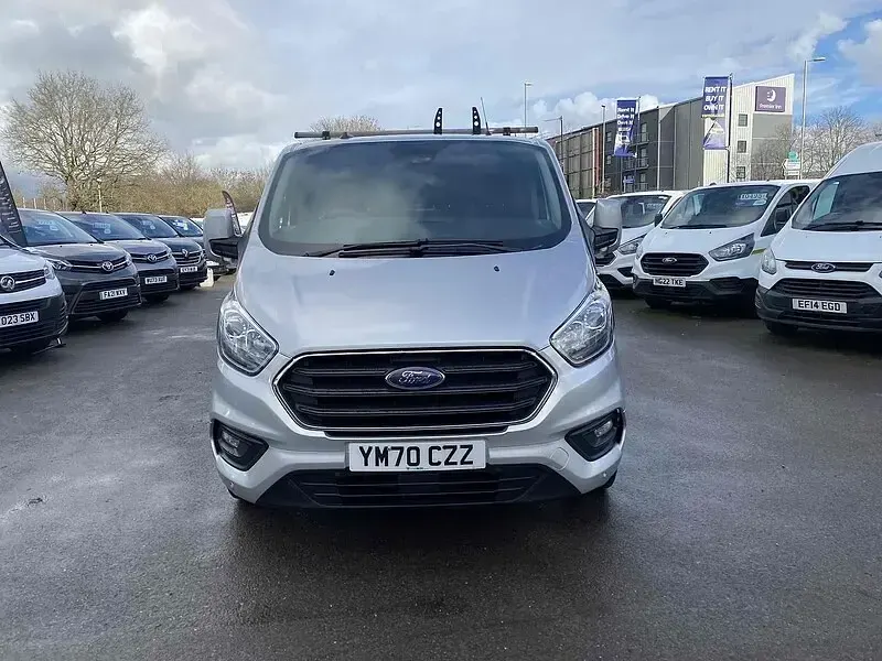 Used Ford Transit Custom Limited 185 HP (136 kW) 2020 Silver Van