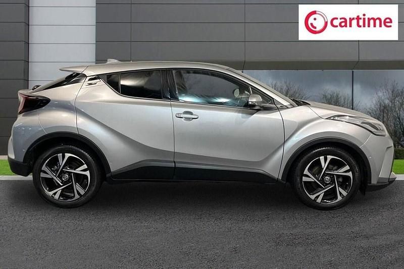 Second-hand Toyota C-HR Design 122 CP (89 kW) 2022 Argintiu SUV