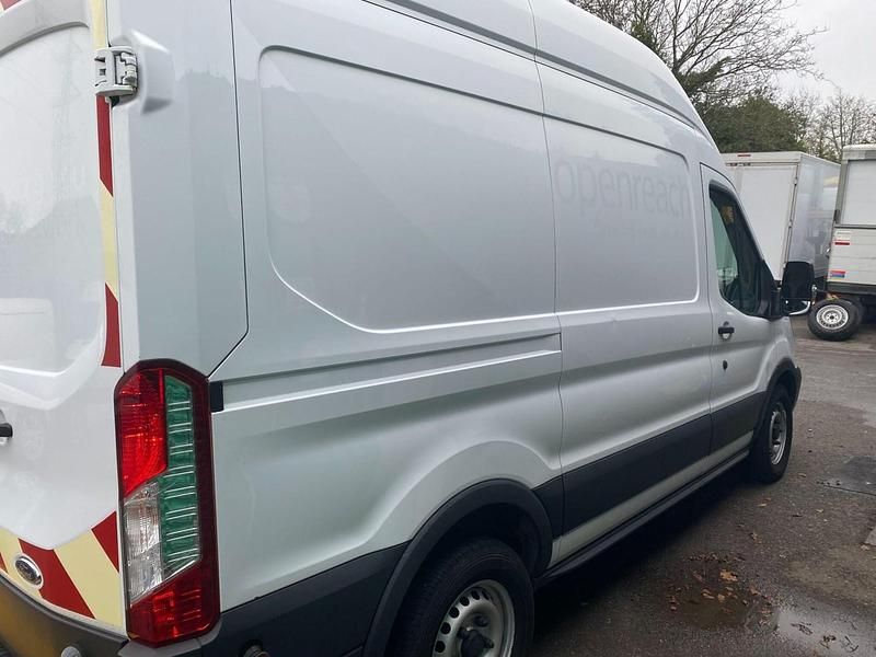 Used Ford Transit 130 HP (95 kW) 2018 White Van