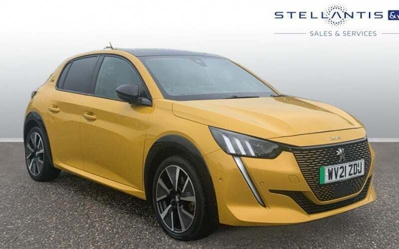 Used 2022 Peugeot e-208 Premium Hatchback | £12,520 (Fair price) - Image 1/4