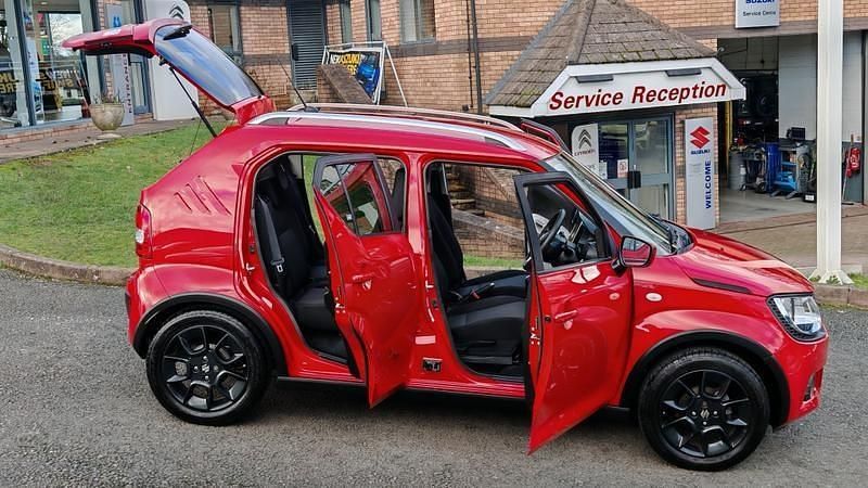 Used Suzuki Ignis SZ-T 90 HP (66 kW) 2018 Red SUV