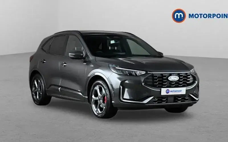 Käytetty Ford Kuga ST-Line 183 HP (134 kW) 2025 Katumaasturi