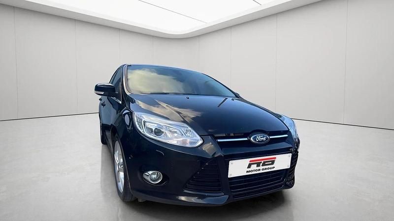 Used Ford Focus Titanium X 115 HP (84 kW) 2014 Black Hatchback