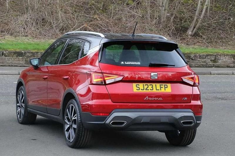 Used Seat Arona FR 108 HP (79 kW) 2023 Red SUV
