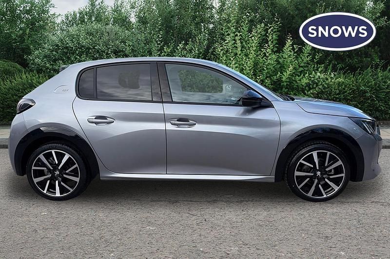 Używany Peugeot 208 GT 100 KM (73 kW) 2023 Szary Hatchback